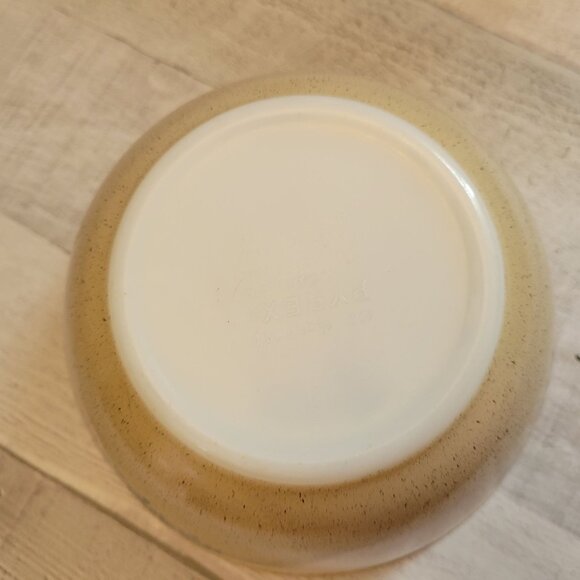 Vintage Pyrex 402 Mixing Bowl By Corning Beige With Blue Floral Design - Picture 4 of 6